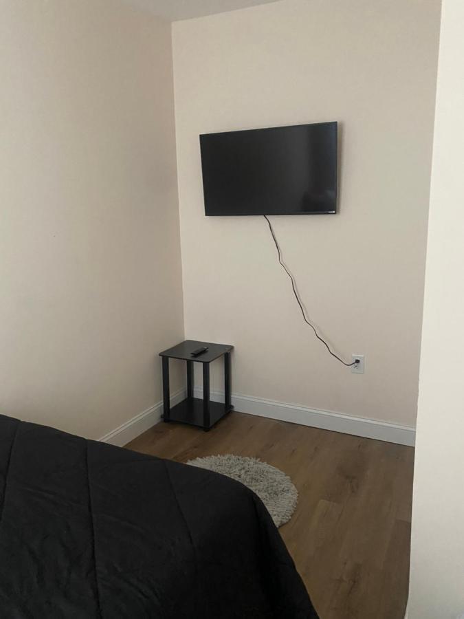 Private Room In South Philly Near Arenas! Philadelphia Eksteriør billede