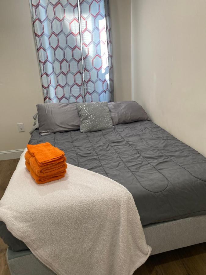 Private Room In South Philly Near Arenas! Philadelphia Eksteriør billede