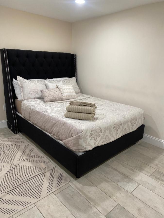 Private Room In South Philly Near Arenas! Philadelphia Eksteriør billede